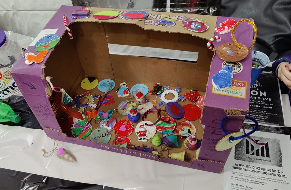 Rutherford Arts Council booth at the Holiday Village 2021